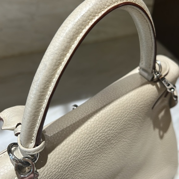 Hermes Kelly 28 Handbag Cream Togo with Palladium Hardware - Picture 16 of 16